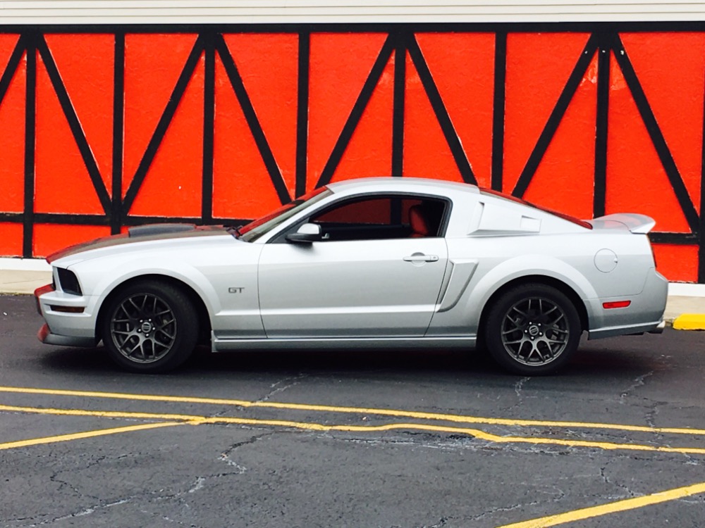Used 2006 Ford Mustang -3 months / 3,000 miles WARRANTY-BUY WITH CONFIDENCE -SEE VIDEO | Mundelein, IL