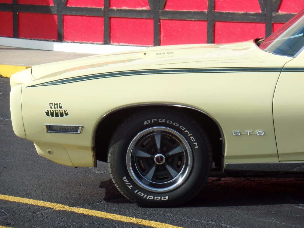 Used 1969 Pontiac GTO -LOTS OF POWER OPTIONS-PHS DOCUMENTED- SEE VIDEO | Mundelein, IL