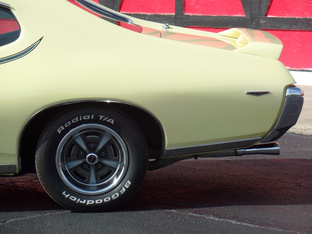 Used 1969 Pontiac GTO -LOTS OF POWER OPTIONS-PHS DOCUMENTED- SEE VIDEO | Mundelein, IL