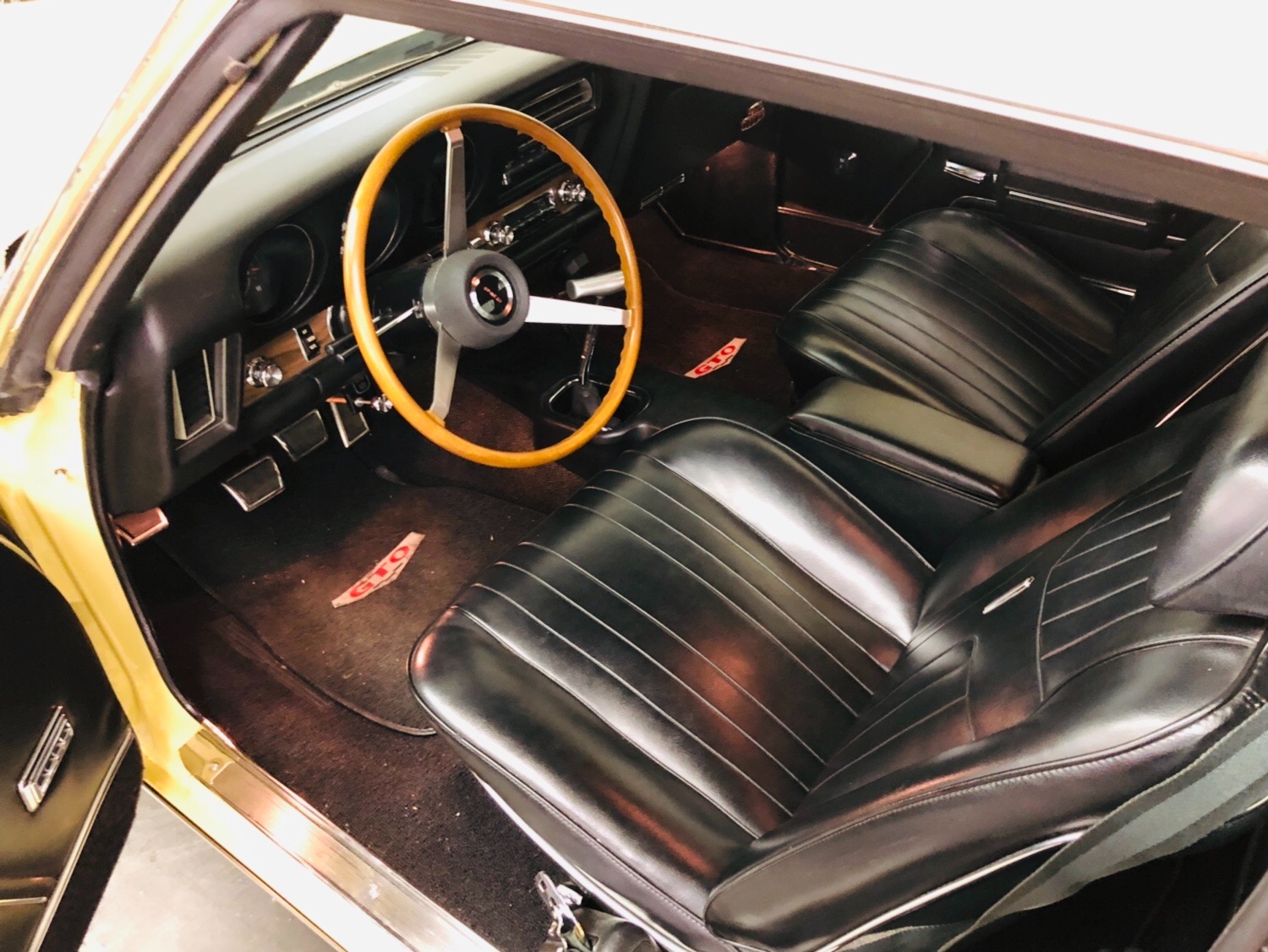 Used 1969 Pontiac GTO -LOTS OF POWER OPTIONS-PHS DOCUMENTED- SEE VIDEO | Mundelein, IL
