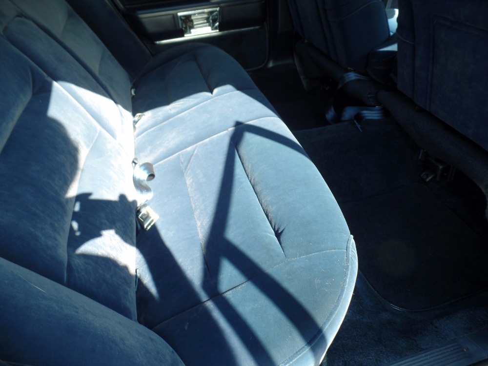 Used 1987 Lincoln Town Car -ORIGINAL LOW MILES- 5.0 L Engine- NUMBERS MATCHING- SURVIVOR CAR | Mundelein, IL