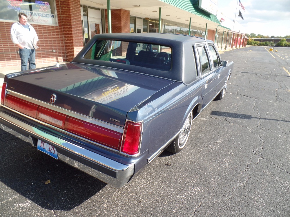 Used 1987 Lincoln Town Car -ORIGINAL LOW MILES- 5.0 L Engine- NUMBERS MATCHING- SURVIVOR CAR | Mundelein, IL