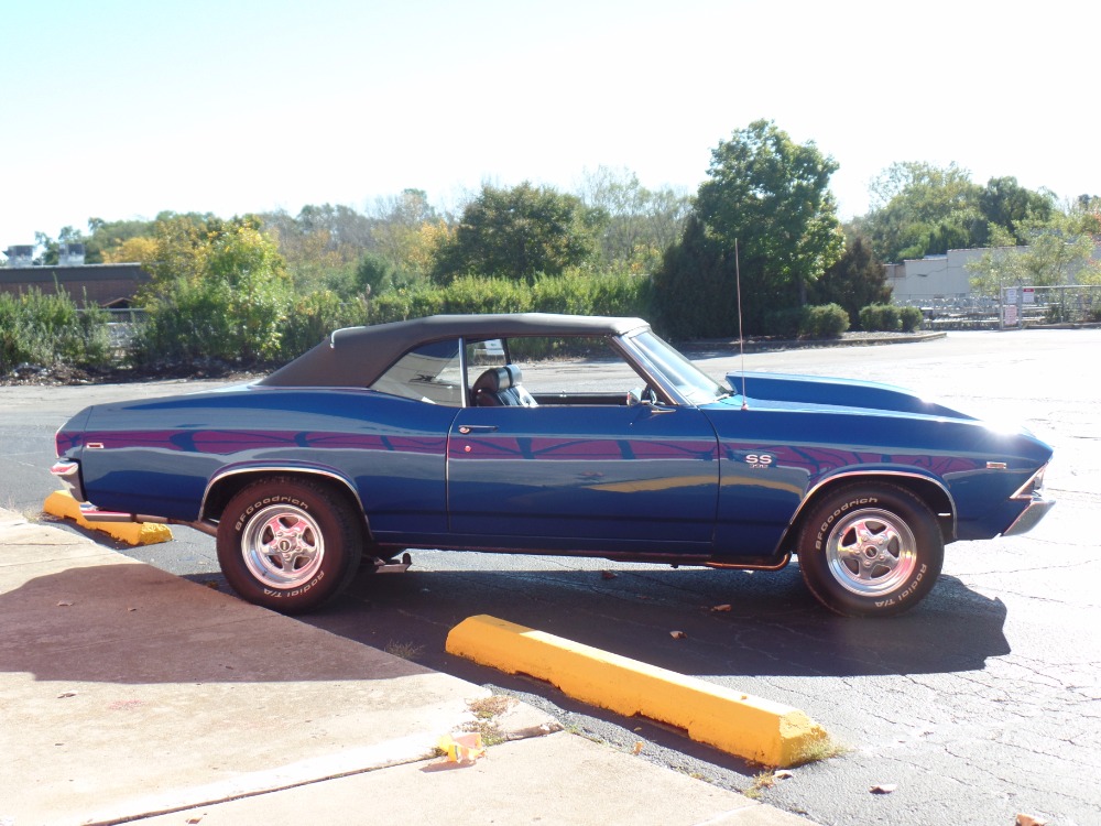Used 1969 Chevrolet Chevelle -CONVERTIBLE-502 ENGINE-AWESOME PAINT-BUILT TOP NOTCH-SEE VIDEO | Mundelein, IL