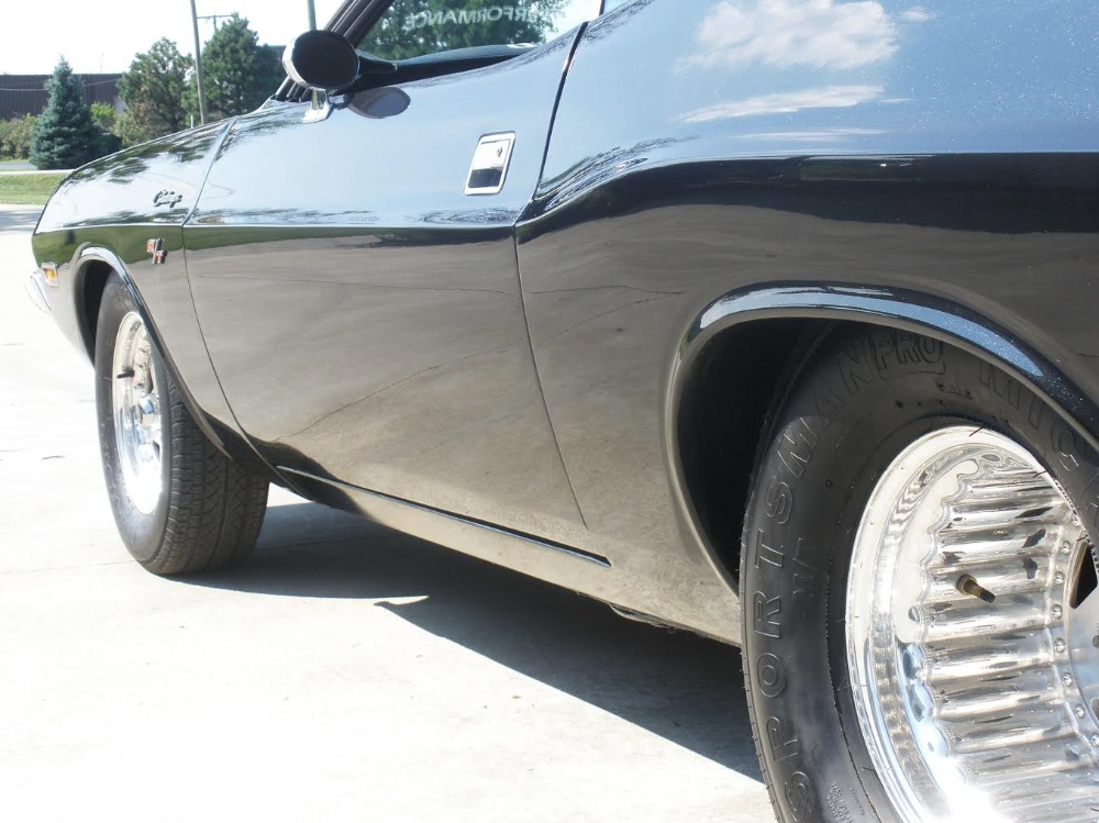 Used 1970 Dodge Challenger -PURE SINISTER APPEAL-MOPOWER- | Mundelein, IL
