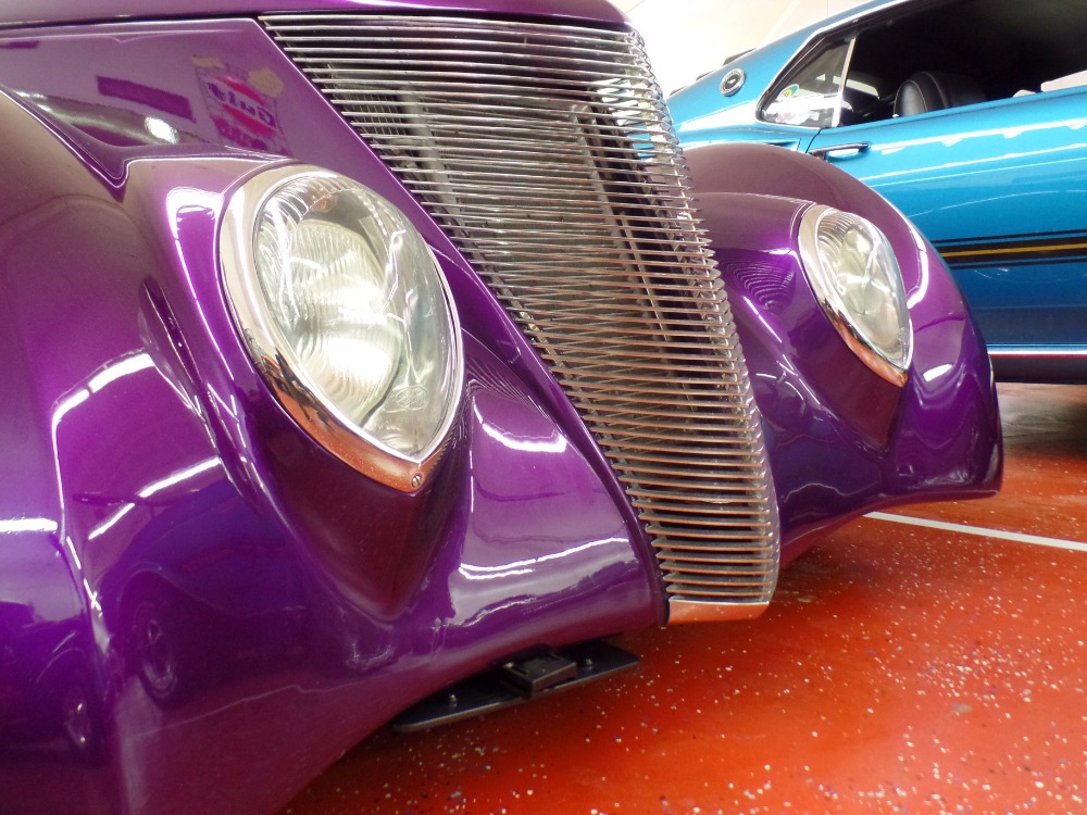 Used 1937 Ford Coupe -LS2 ENGINE-PRO TOURING-OZE BODY AND FRAME-HIGH END BUILD | Mundelein, IL