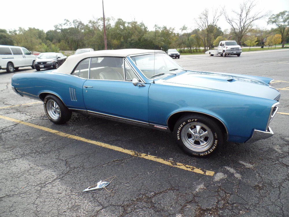 Used 1967 Pontiac GTO -PRO TOURING- CONVERTIBLE-CLONE GTO- FRAME OFF RESTORATION- | Mundelein, IL