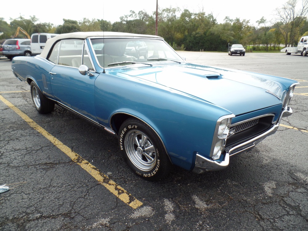 Used 1967 Pontiac GTO -PRO TOURING- CONVERTIBLE-CLONE GTO- FRAME OFF RESTORATION- | Mundelein, IL