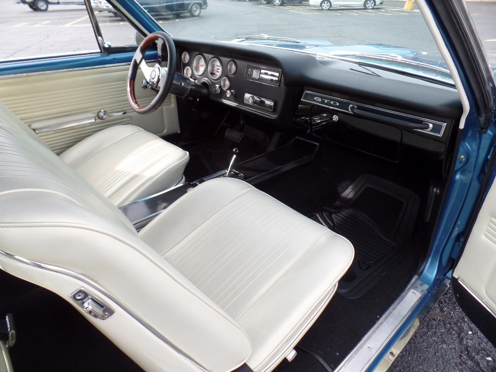 Used 1967 Pontiac GTO -PRO TOURING- CONVERTIBLE-CLONE GTO- FRAME OFF RESTORATION- | Mundelein, IL