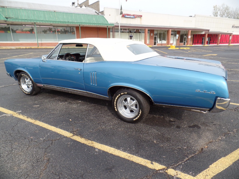 Used 1967 Pontiac GTO -PRO TOURING- CONVERTIBLE-CLONE GTO- FRAME OFF RESTORATION- | Mundelein, IL