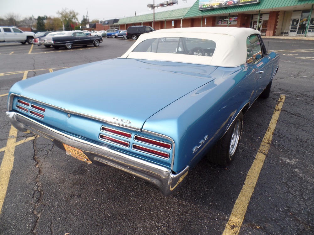 Used 1967 Pontiac GTO -PRO TOURING- CONVERTIBLE-CLONE GTO- FRAME OFF RESTORATION- | Mundelein, IL