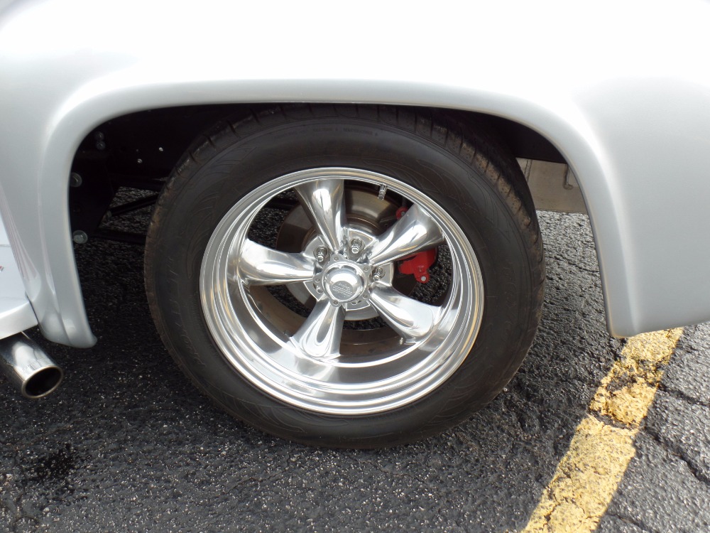 Used 1954 Ford Pickup F100-CUSTOM SHOW TRUCK-PRO TOURING- DRIVERS WANTED- SEE VIDEO | Mundelein, IL