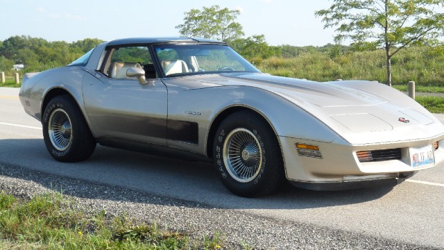 Used 1982 Chevrolet Corvette Collector Edition-Last of the C3 Model | Mundelein, IL