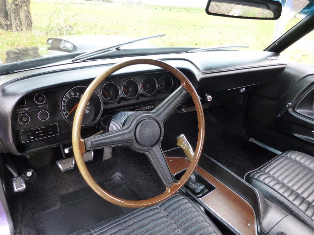 Used 1970 Dodge Challenger -PRICE DROP-ROTISSERIE-T/A PACKAGE-GOVIER CERTIFIED- 6-PACK | Mundelein, IL