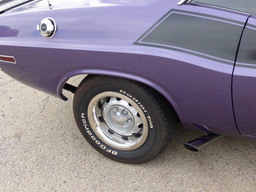 Used 1970 Dodge Challenger -PRICE DROP-ROTISSERIE-T/A PACKAGE-GOVIER CERTIFIED- 6-PACK | Mundelein, IL