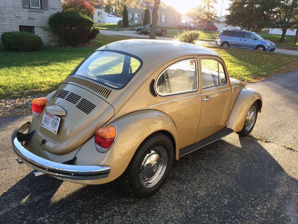 Used 1973 VolksWagen Beetle - REBUILT ENGINE WITH 70000 MILES- NEW UPHOLSTERY AND CARPET | Mundelein, IL