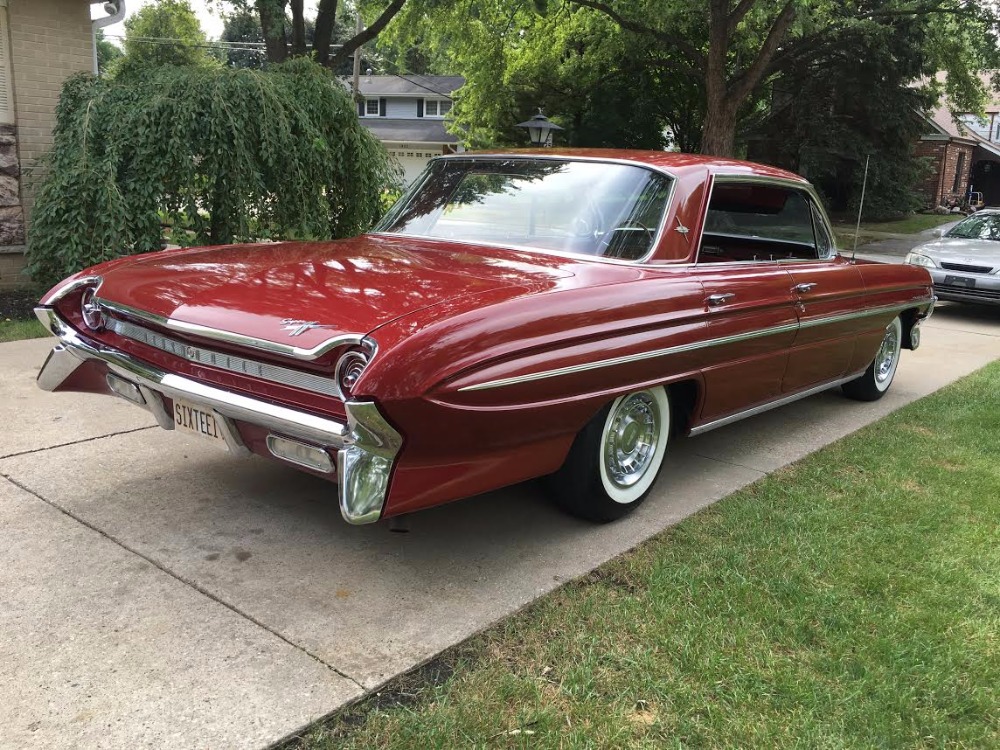 Used 1961 Oldsmobile Super 88 HOLIDAY - 21k ORIGINAL MILES- GREAT FIND-CREAMPUFF-WOW! | Mundelein, IL