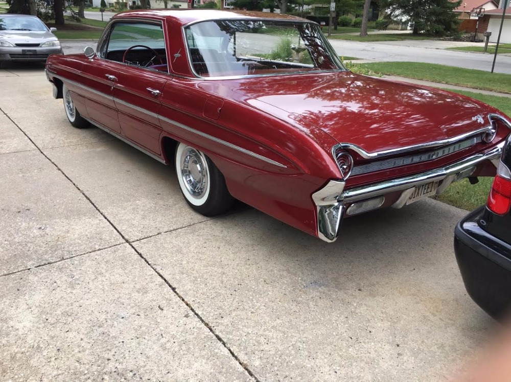 Used 1961 Oldsmobile Super 88 HOLIDAY - 21k ORIGINAL MILES- GREAT FIND-CREAMPUFF-WOW! | Mundelein, IL