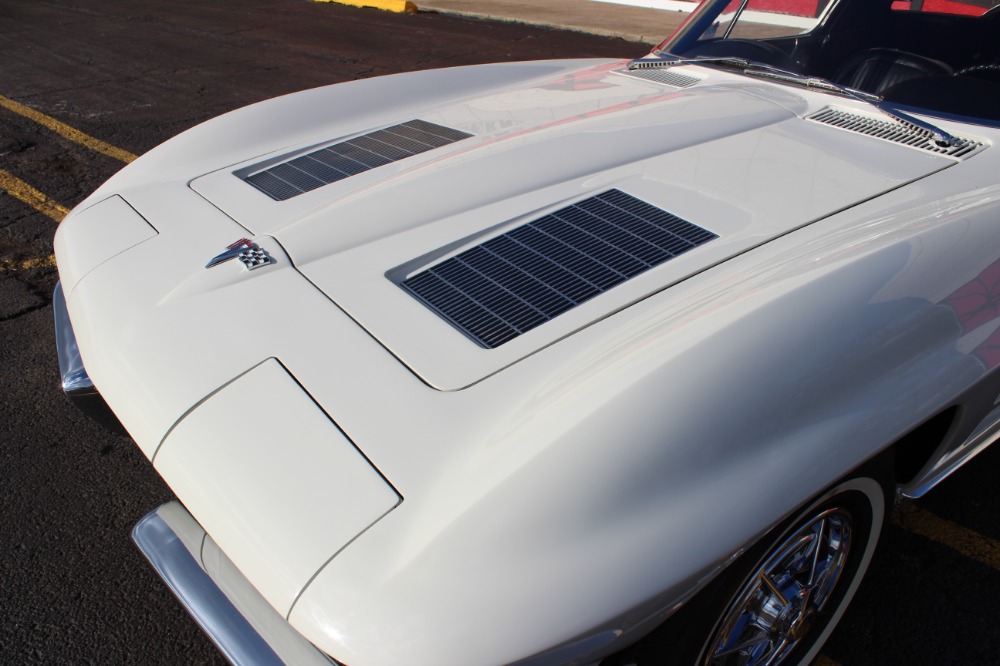 Used 1963 Chevrolet Corvette - SPLIT WINDOW- PRICE DROP - 340HP- RARE FIND- TRIPLE CROWN WINNER | Mundelein, IL
