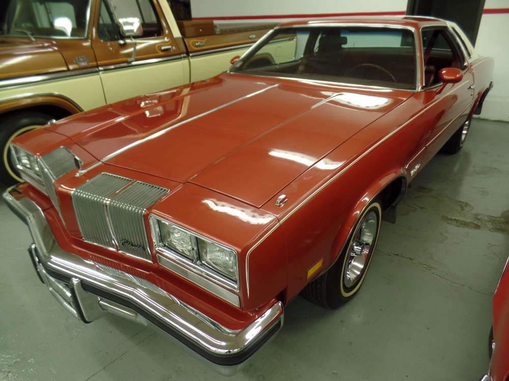 Used 1976 Oldsmobile Cutlass Supreme 20,551 ORIGINAL MILES- UNRESTORED SURVIVOR-NUMBERS MATCHING- | Mundelein, IL