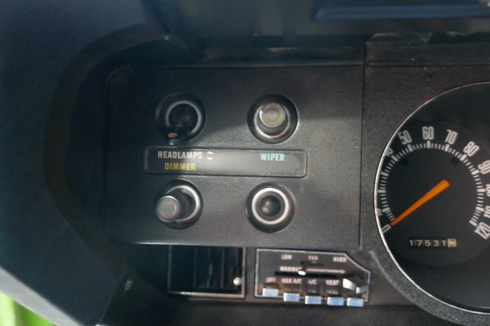 Used 1971 Dodge Challenger -4 SPEED WITH 383 BIG BLOCK-CALI CAR-RT TRIBUTE-SOLID MOPAR- SEE VIDEO | Mundelein, IL