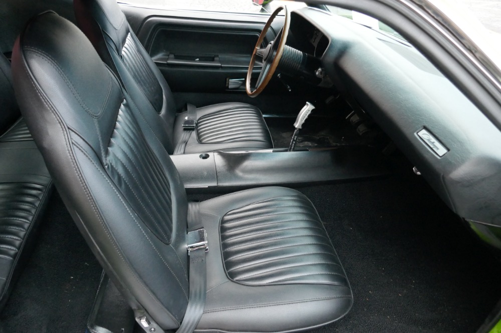 Used 1971 Dodge Challenger -4 SPEED WITH 383 BIG BLOCK-CALI CAR-RT TRIBUTE-SOLID MOPAR- SEE VIDEO | Mundelein, IL