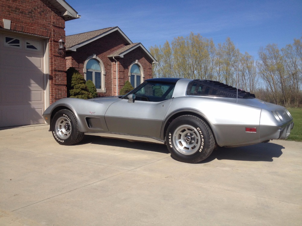 Used 1978 Chevrolet Corvette - WELL MAINTAINED 4-SPEED VETTE- | Mundelein, IL