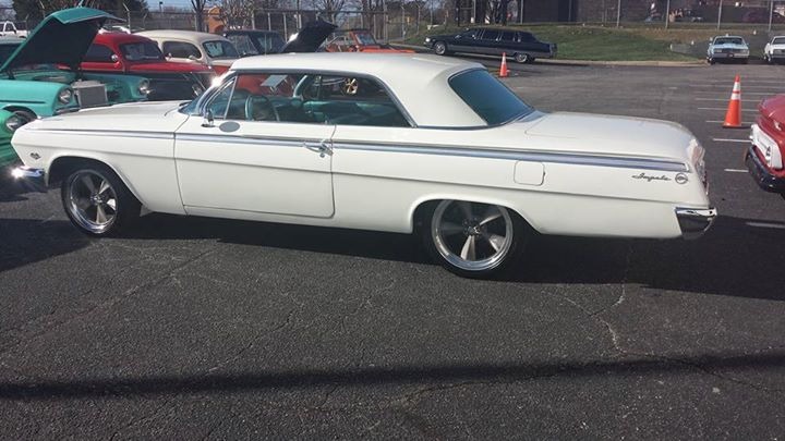 Used 1962 Chevrolet Impala - FRESH 355 V8 WITH A 4-SPEED MANUAL TRANS- | Mundelein, IL