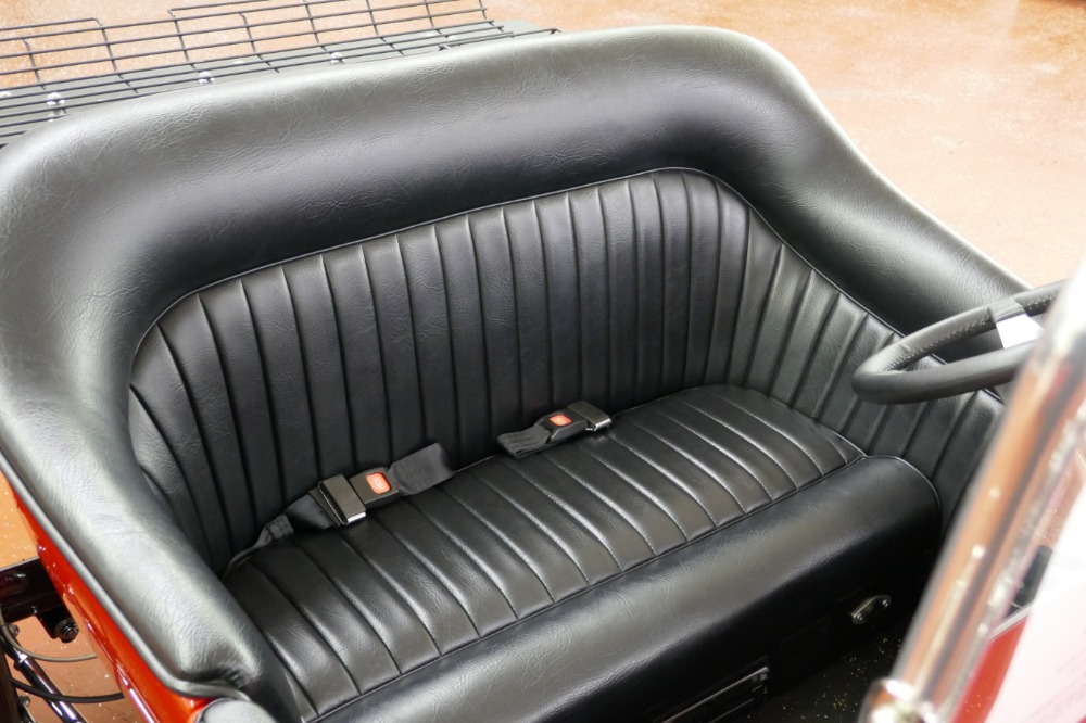 t bucket seats