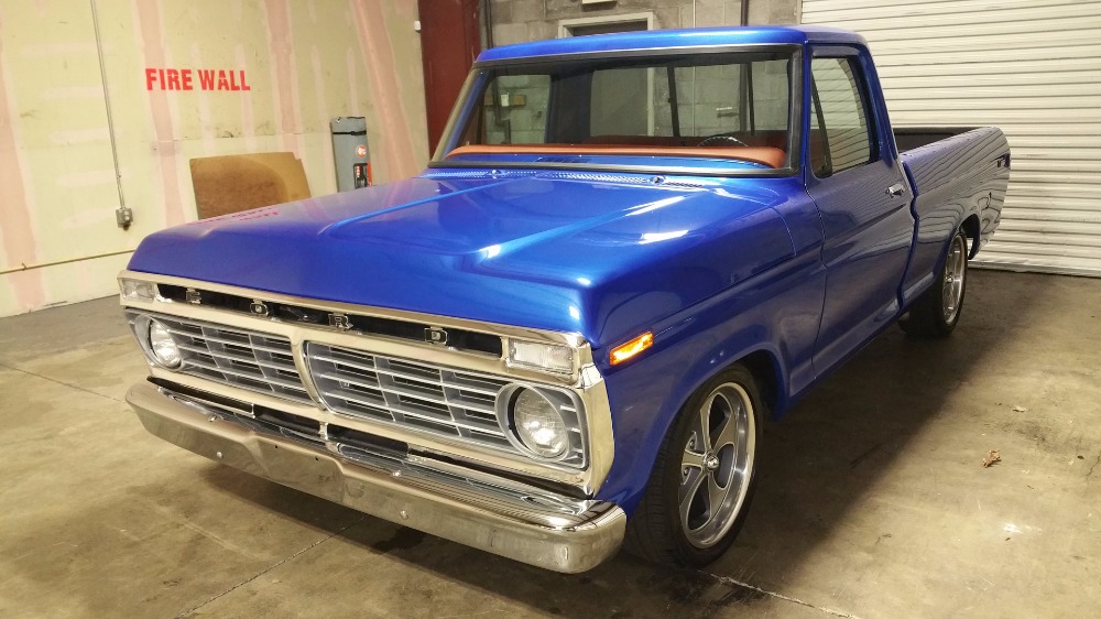 Used 1974 Ford F100 - CUSTOM PICKUP- VIPER BLUE METALLIC - | Mundelein, IL