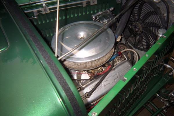 Used 1932 Ford Roadster - MEAN AND GREEN - 355 V8 - OVERDRIVE AUTOMATIC- | Mundelein, IL