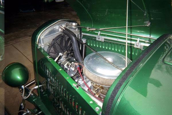 Used 1932 Ford Roadster - MEAN AND GREEN - 355 V8 - OVERDRIVE AUTOMATIC- | Mundelein, IL