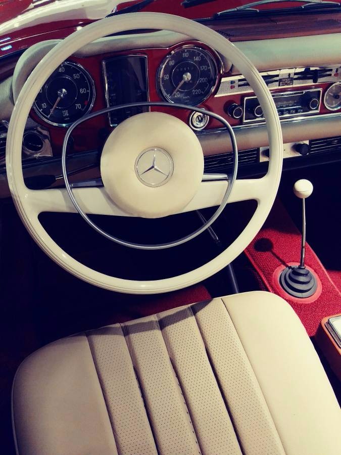 Used 1970 Mercedes Benz 280 SL - FULLY RESTORED 4-SPEED-  CONVERTIBLE CLASSIC- | Mundelein, IL