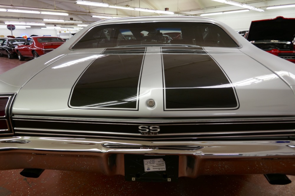Used 1969 Chevrolet Chevelle -SS396-SUPER SPORT-FRAME OFF RESTORED-REAL 69 CORTEZ SILVER-WITH 4 SPEED | Mundelein, IL