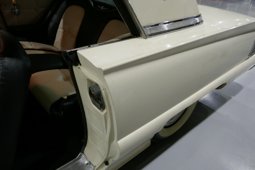 Used 1960 Ford Thunderbird -CALIFORNIA CLASSIC- SAME OWNER OVER 40YEARS - FACTORY 3 SPEED W/OD-SEE VID | Mundelein, IL