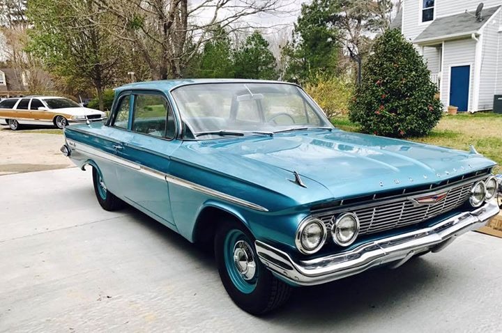 Used 1961 Chevrolet Impala -2DOOR SEDAN WITH AUTOMATIC POWERGLIDE-RESTORED TO ORIGINAL-NEEDS NOTHING- | Mundelein, IL