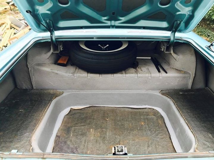 Used 1961 Chevrolet Impala -2DOOR SEDAN WITH AUTOMATIC POWERGLIDE-RESTORED TO ORIGINAL-NEEDS NOTHING- | Mundelein, IL