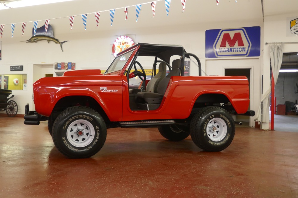 Used 1977 Ford Bronco -FRAME OFF RESTORED-302 C4 AUTO-SEE VIDEO- | Mundelein, IL