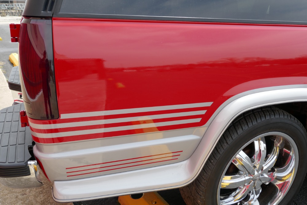 Used 1996 GMC Suburban -NEW PAINT-CHOO CHOO CUSTOMS-LEATHER FULLY LOADED- | Mundelein, IL