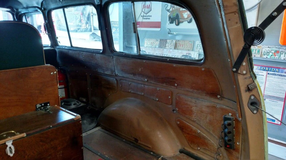 Used 1952 Chevrolet Suburban -2-DOOR CARRYALL-RARE ORIGINAL SEATS-FLORIDA CLASSIC | Mundelein, IL
