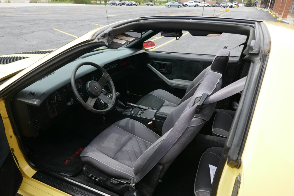 Used 1987 Chevrolet Camaro PRICED TO SELL-Iroc Z-5 Speed Manual-T-Tops-SEE VIDEO | Mundelein, IL