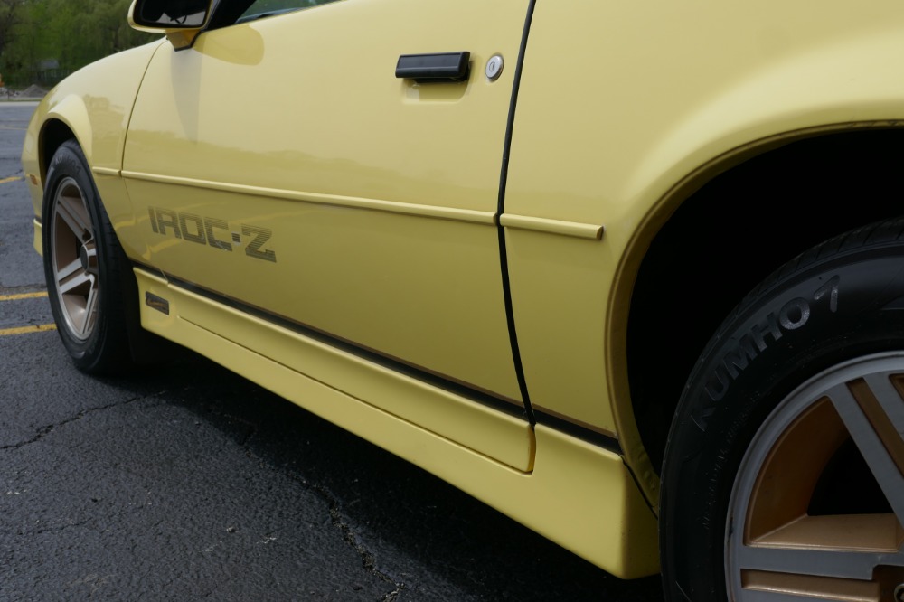 Used 1987 Chevrolet Camaro PRICED TO SELL-Iroc Z-5 Speed Manual-T-Tops-SEE VIDEO | Mundelein, IL