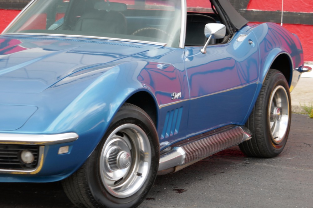 Used 1968 Chevrolet Corvette Convertible Stingray-Marina Blue with 4 speed- | Mundelein, IL