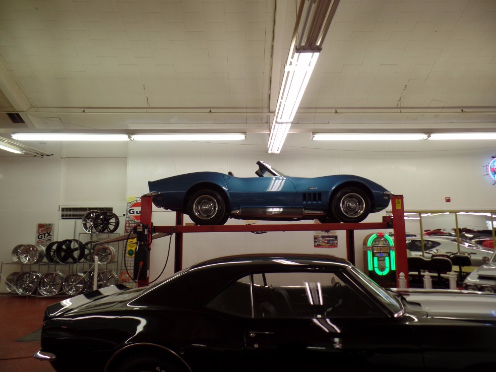 Used 1968 Chevrolet Corvette Convertible Stingray-Marina Blue with 4 speed- | Mundelein, IL