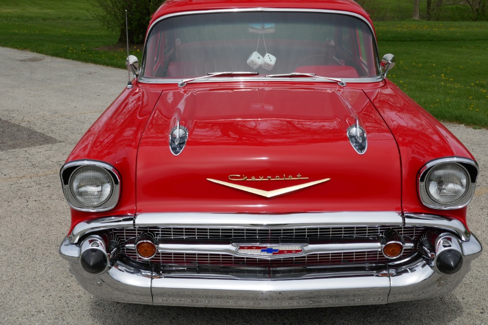 Used 1957 Chevrolet Bel Air -PRICE DROP!!- -RESTO MOD -BEAUTIFUL PAINT-TRI FIVE-NEW LOWERED PRICE | Mundelein, IL