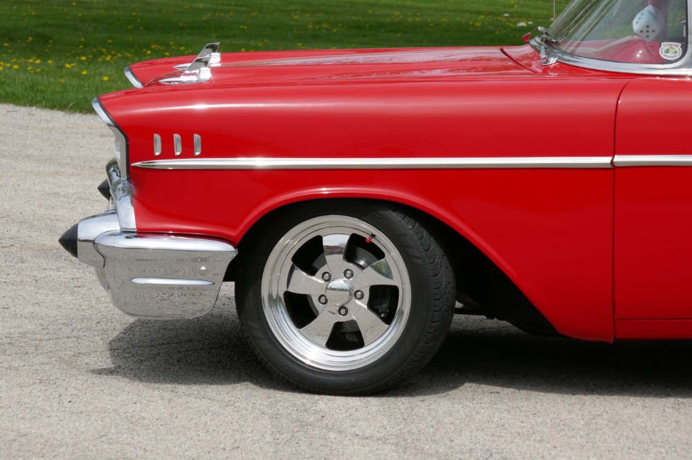 Used 1957 Chevrolet Bel Air -PRICE DROP!!- -RESTO MOD -BEAUTIFUL PAINT-TRI FIVE-NEW LOWERED PRICE | Mundelein, IL