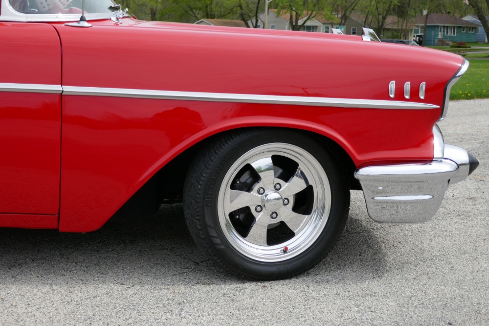 Used 1957 Chevrolet Bel Air -PRICE DROP!!- -RESTO MOD -BEAUTIFUL PAINT-TRI FIVE-NEW LOWERED PRICE | Mundelein, IL