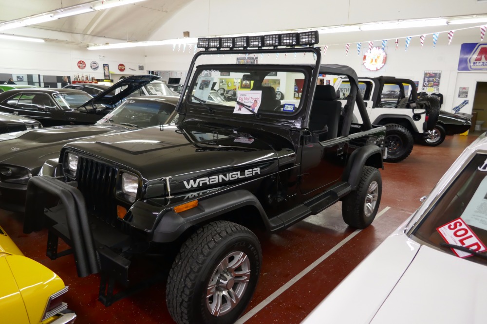 Used 1990 Jeep Wrangler -5 SPEED 4X4-FROM TEXAS-BIKINI TOP-REDUCED PRICE- | Mundelein, IL