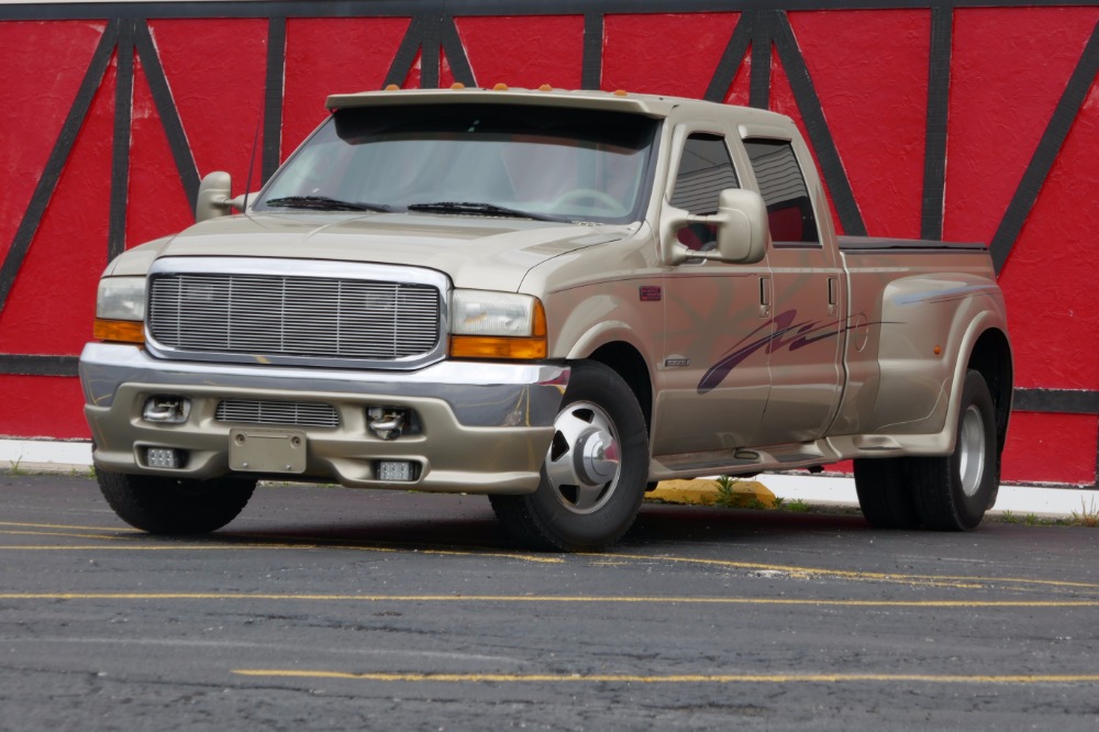 Used 2001 Ford F350 -ONE OWNER-LARIAT EDITION - CREW CAB 7.3 DIESEL-LOWERED PRICE- SEE VIDEO | Mundelein, IL
