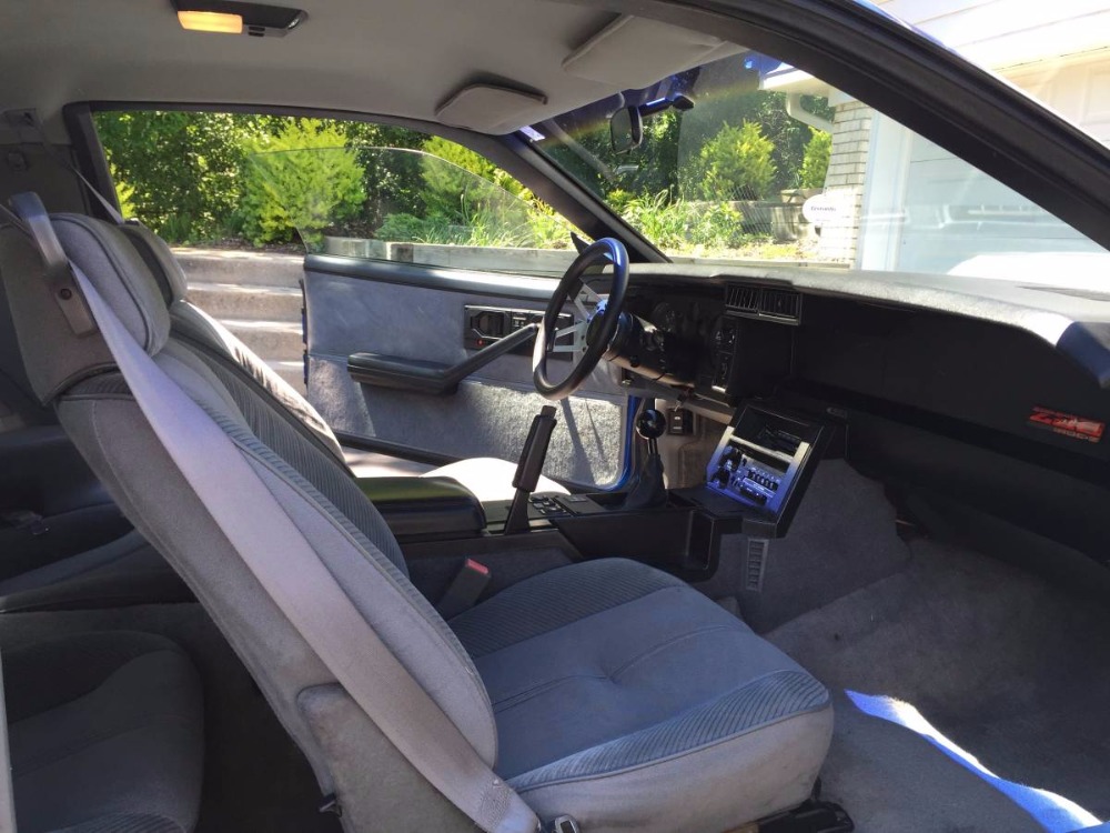Used 1986 Chevrolet Camaro -IROC Z28- WELL MAINTAINED 305 V8-5-SPEED- | Mundelein, IL
