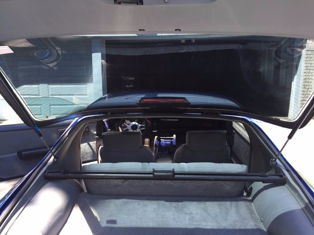 Used 1986 Chevrolet Camaro -IROC Z28- WELL MAINTAINED 305 V8-5-SPEED- | Mundelein, IL